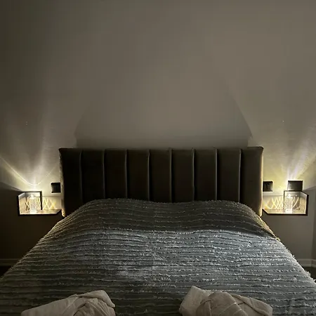 Apartment Am *