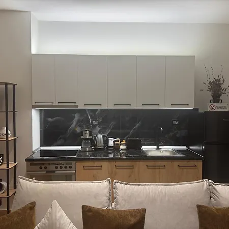 Apartment Am *
